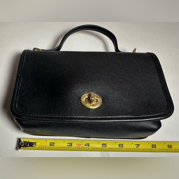 Vintage Coach Casino Bag  Turnlock Crossbody Purse | 90s Coach Shoulder Bag - Picture 9 of 11